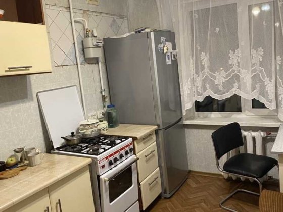 3-к на середньому поверсі по кільцю, 70 кв/м Полтава