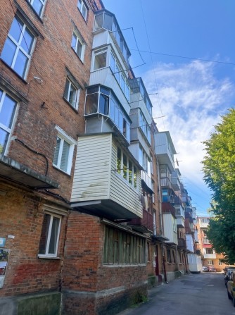 3к в самому Центрі міста! Не кутова, поверх середній, переоформлення мінімальне 45168 - фото 1