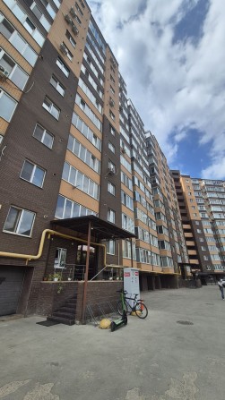 продаж 1к квартири Харьківська 63м - фото 1