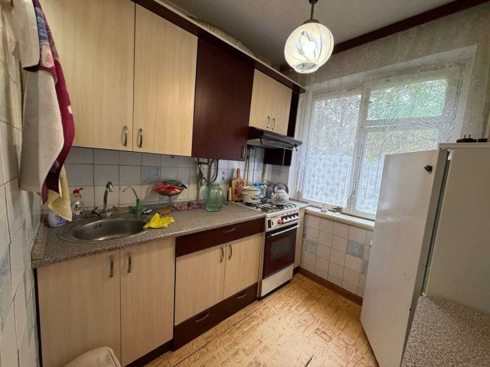 Продаж 2-кімнатної квартири вул. Новомістенська (р-н 10 школи) - фото 1