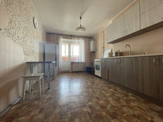 Продам велику 1-кімнатну  СНАУ Суми