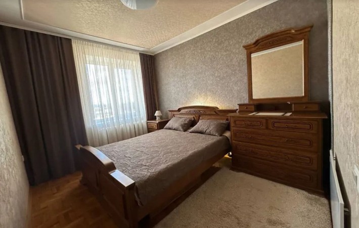 Продаж 3к квартири 79.2 кв. м на бул. Просвіти - фото 1