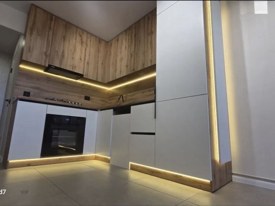 Продаж 2 кімнатноі квартири з ремонтом та меблями. Тернополь