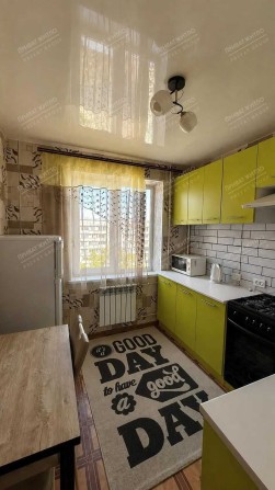 Однокімнтна квартира з ремонтом на Садах 2 - заїжджай і живи! - фото 1
