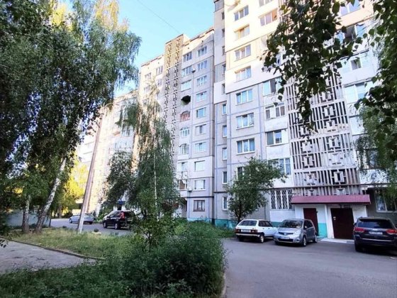 Продам трикімнатну квартиру на Грушевського, 42 Рівне