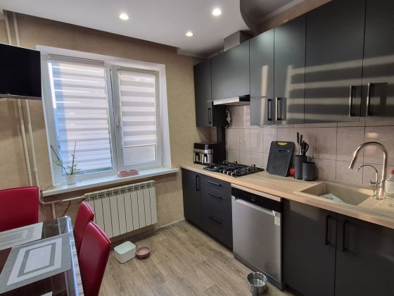 Продам 3 кім, Харківська, Меблі та техніка Суми