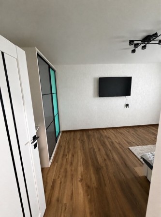 Продаж 1-кімнатної квартири - фото 1