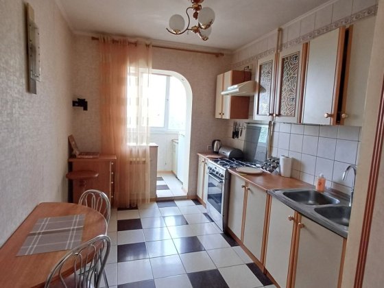 Продам 3 - кімнатну квартиру. Р-н. Північний. Вул. Р. Шухевича. 3 - поверх. Чудовий варіант! Рівне