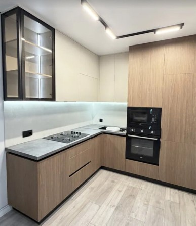 Продаж 2к квартири 58 кв. м на вул. Київська - фото 1