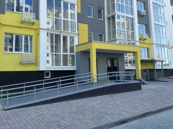 Однокімнатна квартира на Браїлках! Полтава