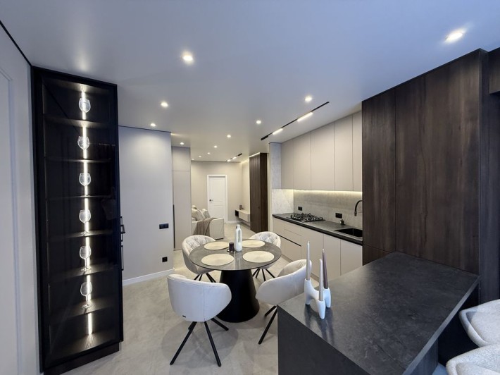 Продаж дизайнерської квартири в центрі Тернополя - фото 1