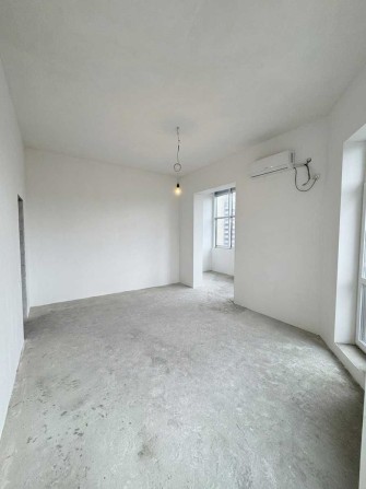 _ Продам простору 2-кімнатну квартиру в районі Автовокзалу - фото 1