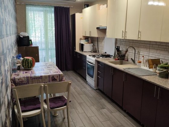 Продам 2-к. квартиру на першому поверсі з автономним опаленням ! Суми