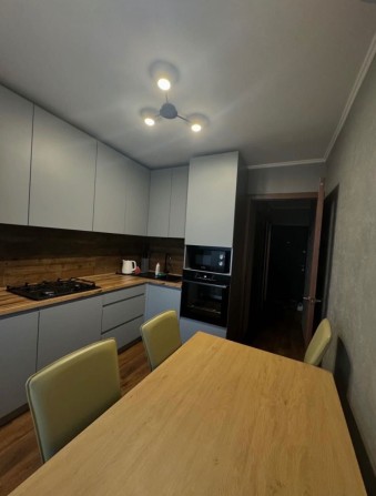 Продаж однокімнатної квартири в центрі міста - фото 1