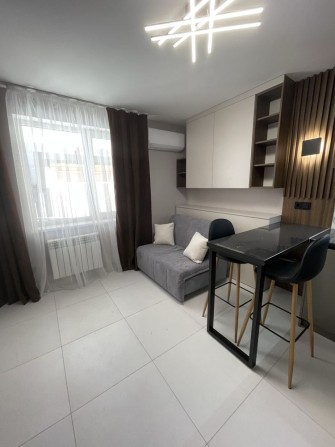 Продаж 1 кімнатної квартири з ремонтом на Тролейбусній - фото 1