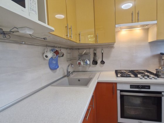 Продаж 2х кім кв Суми, рн Петропавлівська цегляний будинок Суми