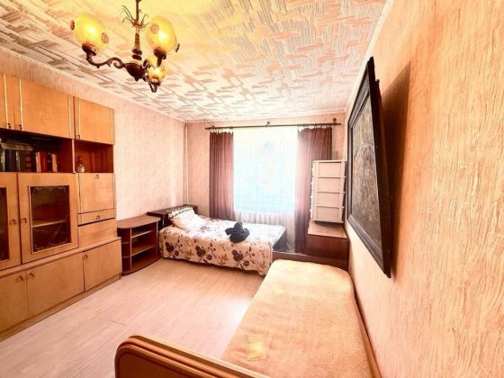 ПРОДАЖ 1 кім вул. Карпенка (реконструйований гуртожиток) Тернополь