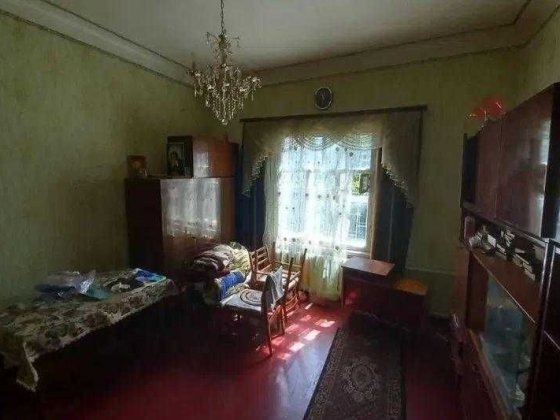 У продажу квартира в приватному секторі на три кімнати Полтава