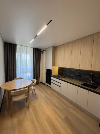 ПРОДАЖ! 1-км НОВОБУДОВА (50 м²) з сучасним ремонтом - фото 1