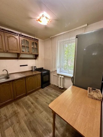 В Продажі затишна 2-кімнатна квартири в цегляному будинку - фото 1