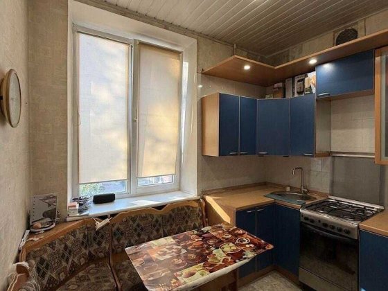 2к.квартира, ЦЕНТР, Корпусний парк, 3/4, цегла Полтава