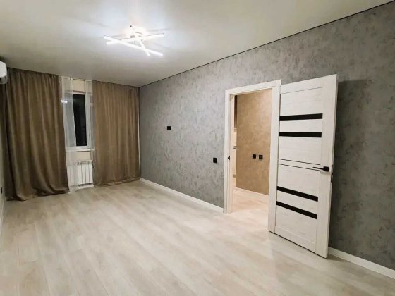 1-кімнатна 45 м² з новим ремонтом у ЖК «ПЕЛЮСТКОВИЙ» | 6 ПОВЕРХ Полтава