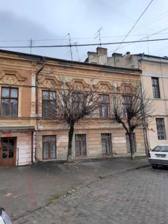 Продам 2-ох кімнатну квартиру в самому центрі Чернівців - фото 1
