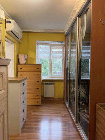 Продаж 2 к хрущ.2/5 Проспект Незалежності р-н Спортоварів - фото 1