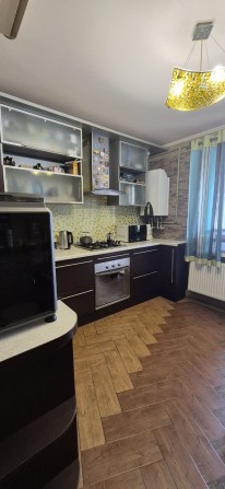 Продам 2 кімнатну квартиру в центрі міста на Засумській 10а - фото 1