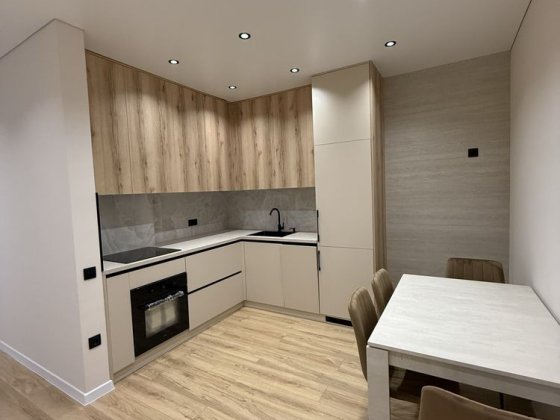 Продаж 2 кімнатноі квартири в центрі міста Ужгород
