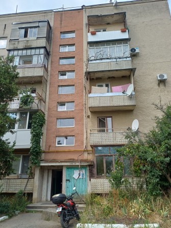 Продаж 1-о кім квартири в Ужгороді - фото 1
