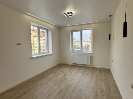 Продаж 1кім / Ужгород/ ТОП локація, газ Ужгород