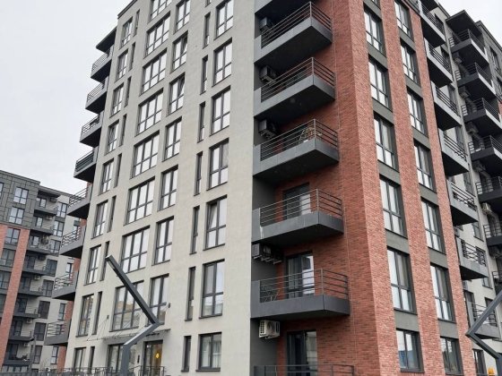 Продаж 1-кім квартири в ЖК West Towers Ужгород
