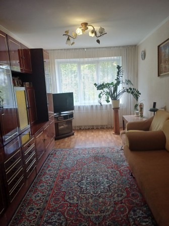 Продаеться 3х кімнатна квартира ЮЗР вул Сумгаітська - фото 1