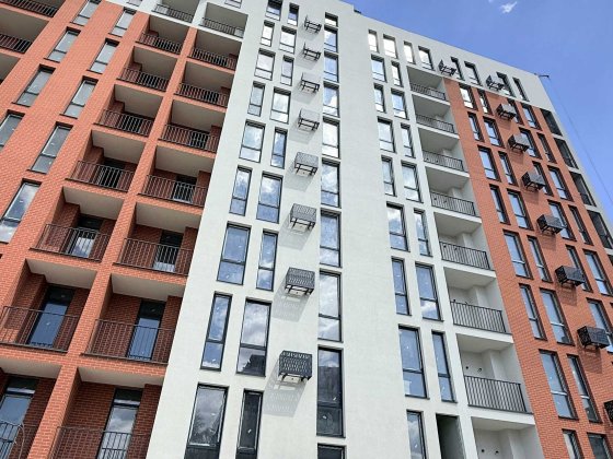 Чорнова квартира в зданій новобудові – заходьте з ремонтом! Ужгород