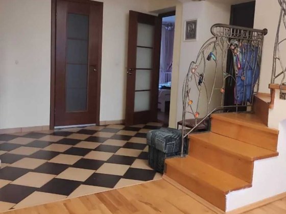 Дворівнева квартира Ужгород