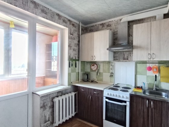 ПРОДАМ 1к квартиру вул.Руставі 13 р-н ПЗР Черкассы