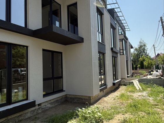 2-кімнатна квартира вул. Грушевського Чернівці