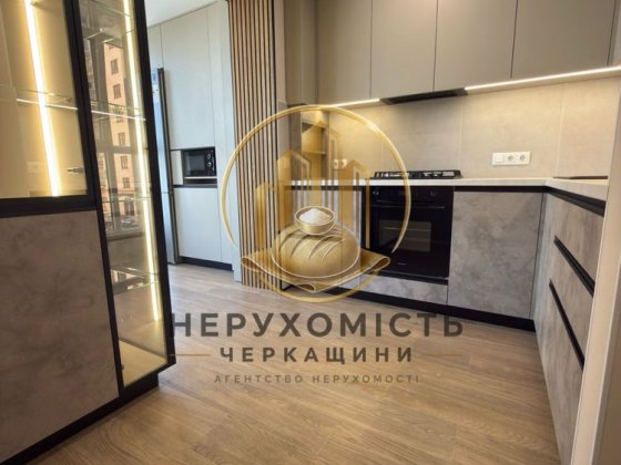 Продаж сучасної, красивої 2-х кімнатної квартири Митниця Черкаси