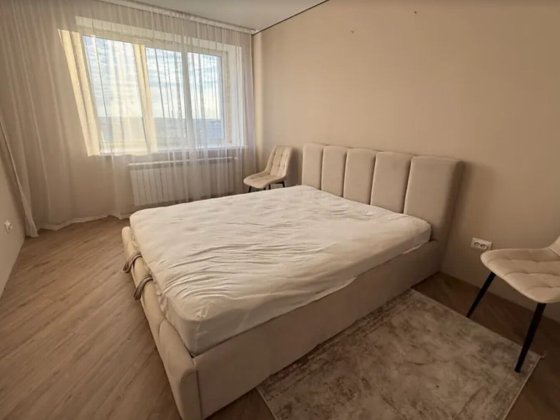 Продаж 2к квартири 75 кв. м на вул. Яреми Тернополь