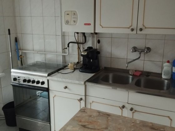 Продається 4 кімнатна квартира Ужгород