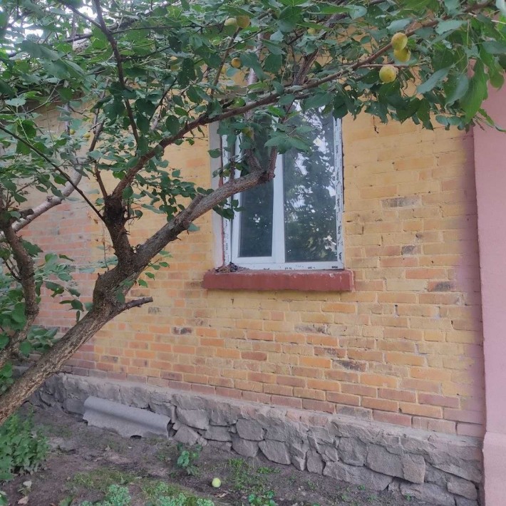 ПРОДАЮ 2-кім.Кв (Тепла)Автономне опалення.Газ.Вода.Єлектр.Двір для авто - фото 1
