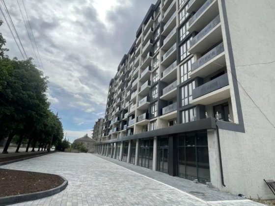 Простора 1 кімнатна квартира в сучасній НОВОБУДОВІ Черновцы