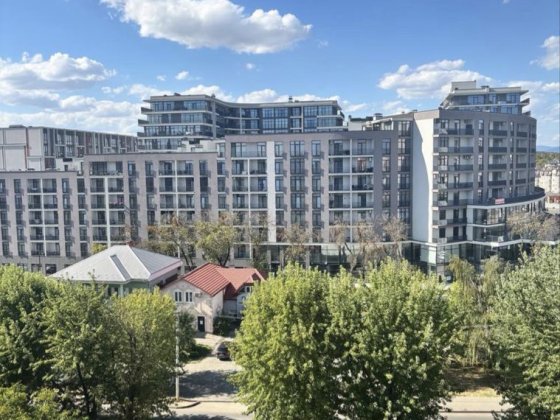 Терміново! Продаж 3-кімнатної квартири на проти Токіо Ужгород