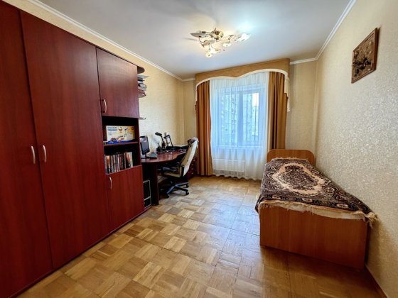 Продаж  3-х кімнатної квартири в центрі міста ЦУМ Чернігів