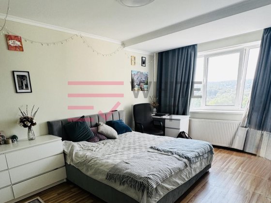 Продаж 2-кім. квартири 54 м.кв., пр. Незалежності Черновцы