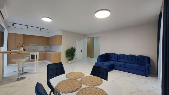 2-х кімнатна квартира студія 107м² в центрі міста вул. Коцюбинського 2 - фото 1