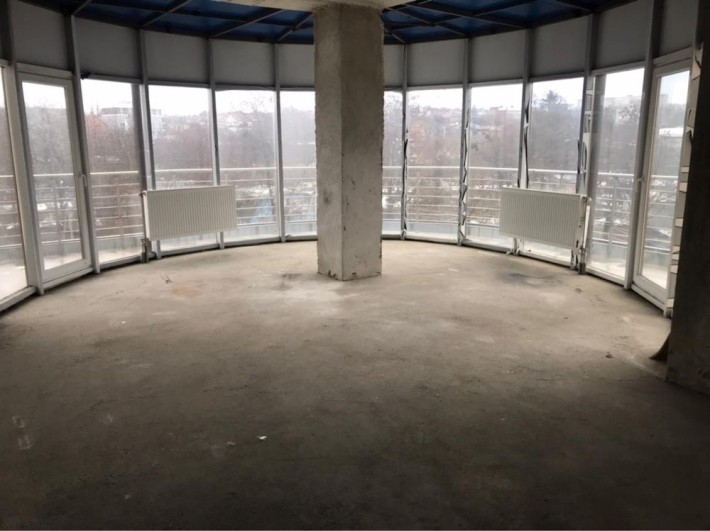 Продаж 3 кімнатної новобудови в центрі Чернівців - фото 1
