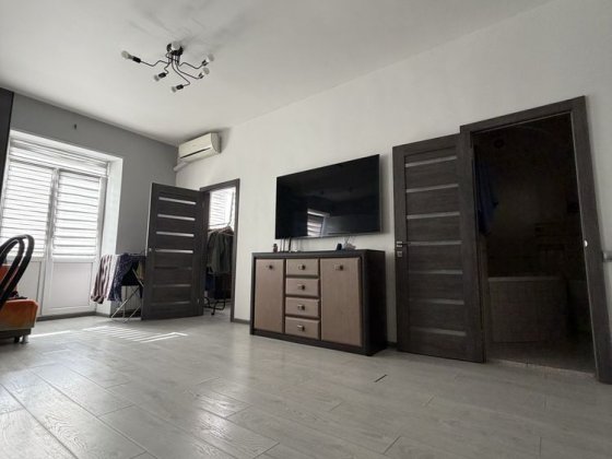 Продам 2х кімн видову кв в ЦЕНТРІ МІСТА, ПЛОЩА!!! Чернигов