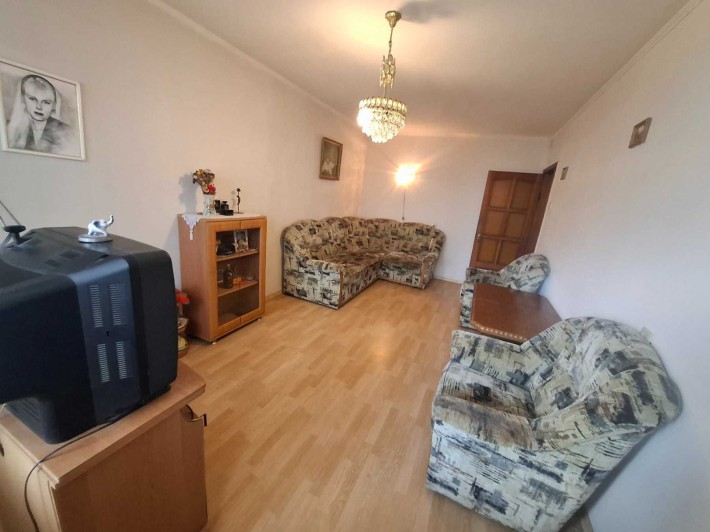 Продаж 3-кімнатної квартири в Черкасах, вул. Руставі, 9; Південно-Західний район - фото 1